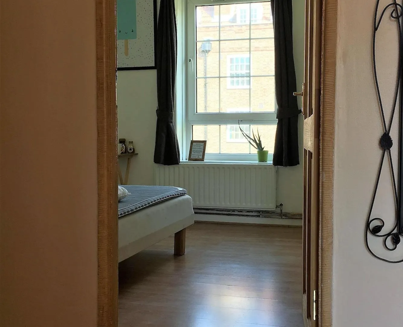 Beechwood House Apartment London